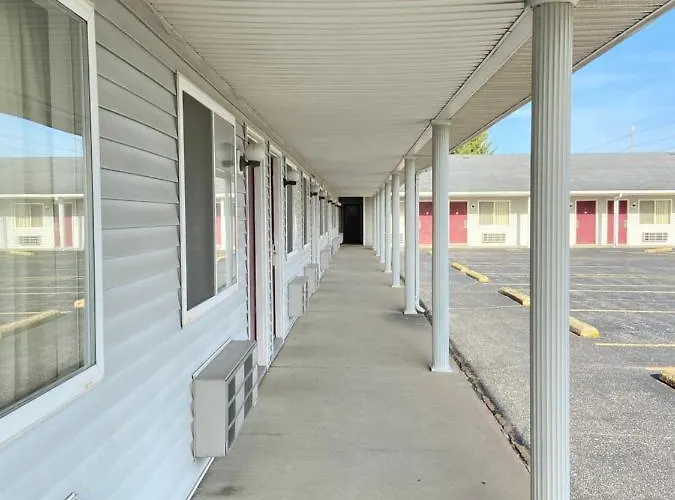 Hotel Budget By O Greensville I 70