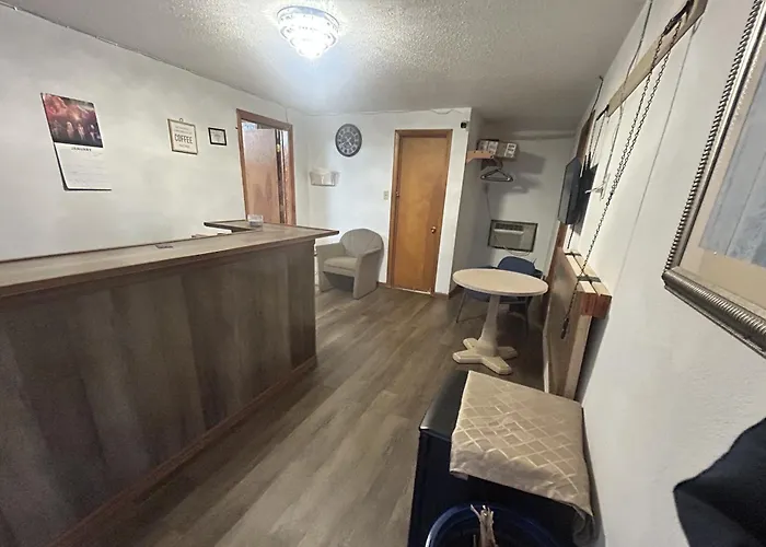 Hotel Budget By O Greensville I 70 2*