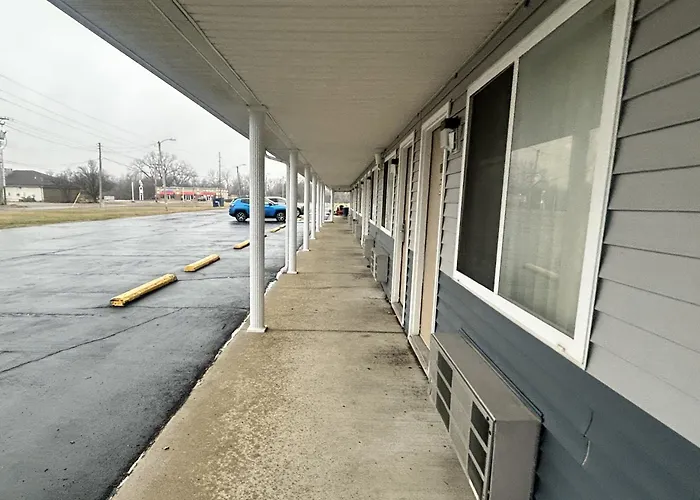 Hotel Budget By O Greensville I 70